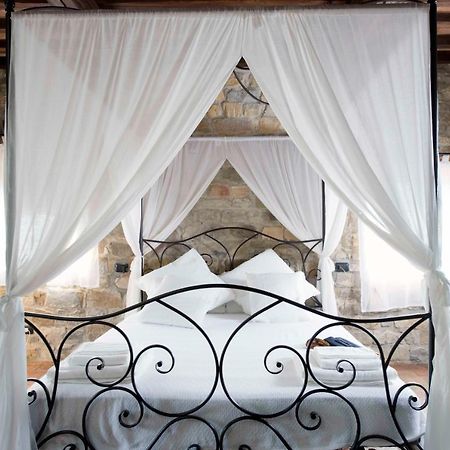Torre Di Badia Bed & Breakfast Badia A Passigano ภายนอก รูปภาพ