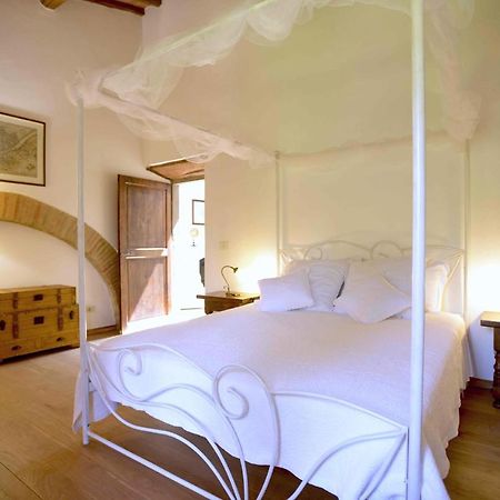 Torre Di Badia Bed & Breakfast Badia A Passigano ภายนอก รูปภาพ