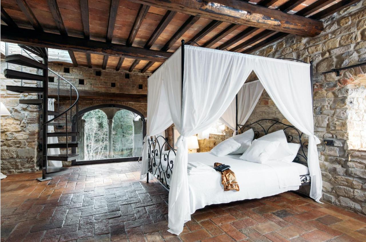Torre Di Badia Bed & Breakfast Badia A Passigano ภายนอก รูปภาพ